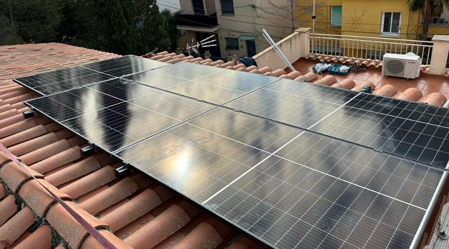 placa solar en tejado
